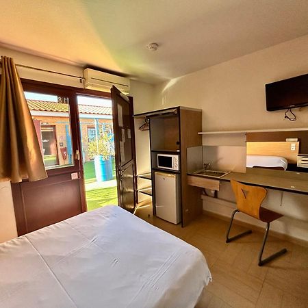 Hotel Acajou อาร์เจเลส-ซัวร์-แมร์ ภายนอก รูปภาพ