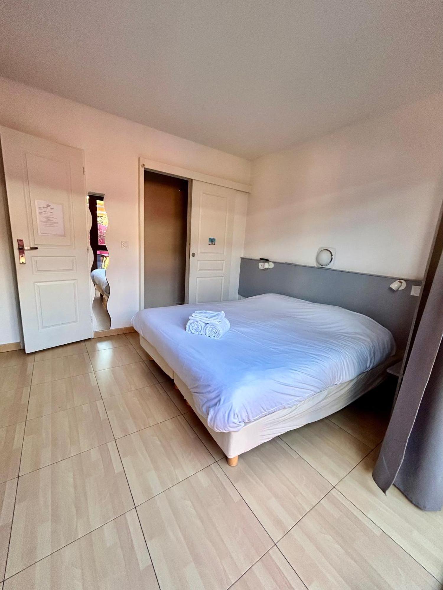Hotel Acajou อาร์เจเลส-ซัวร์-แมร์ ภายนอก รูปภาพ